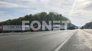 Kamioni čekaju tri sata